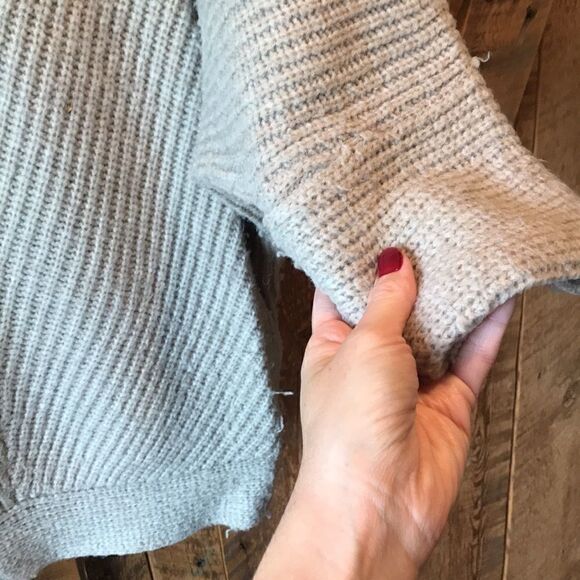 BCBGMAXAZRIA knitted sweater - Picture 6 of 8